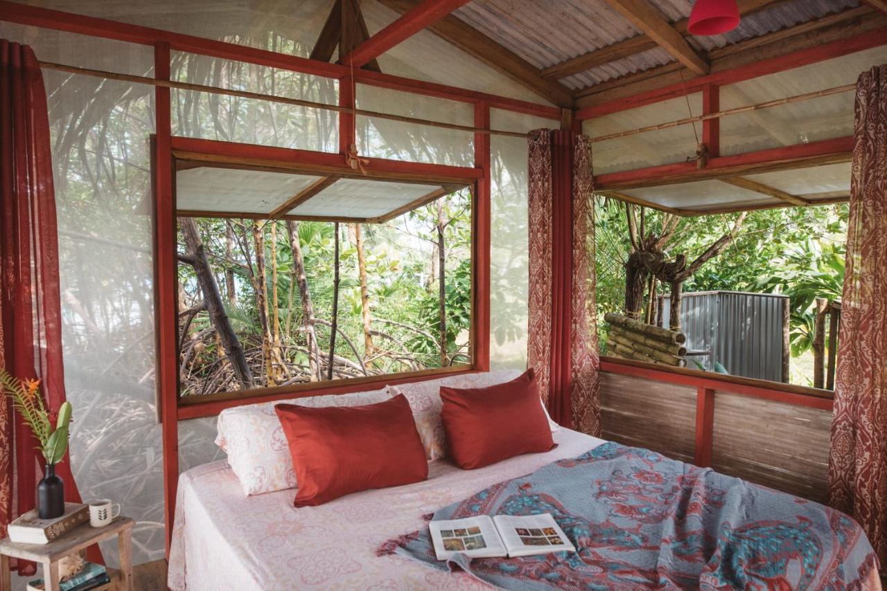 Cocovivo Hotel Bocas del Toro Exterior photo